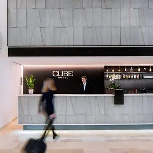 Cube 호텔