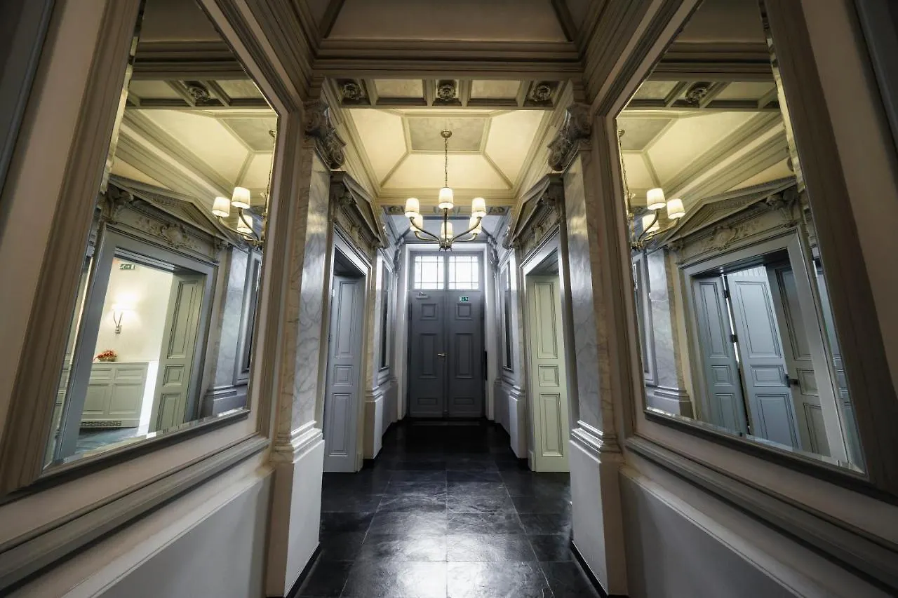 Hotel Noir Praha 4*,